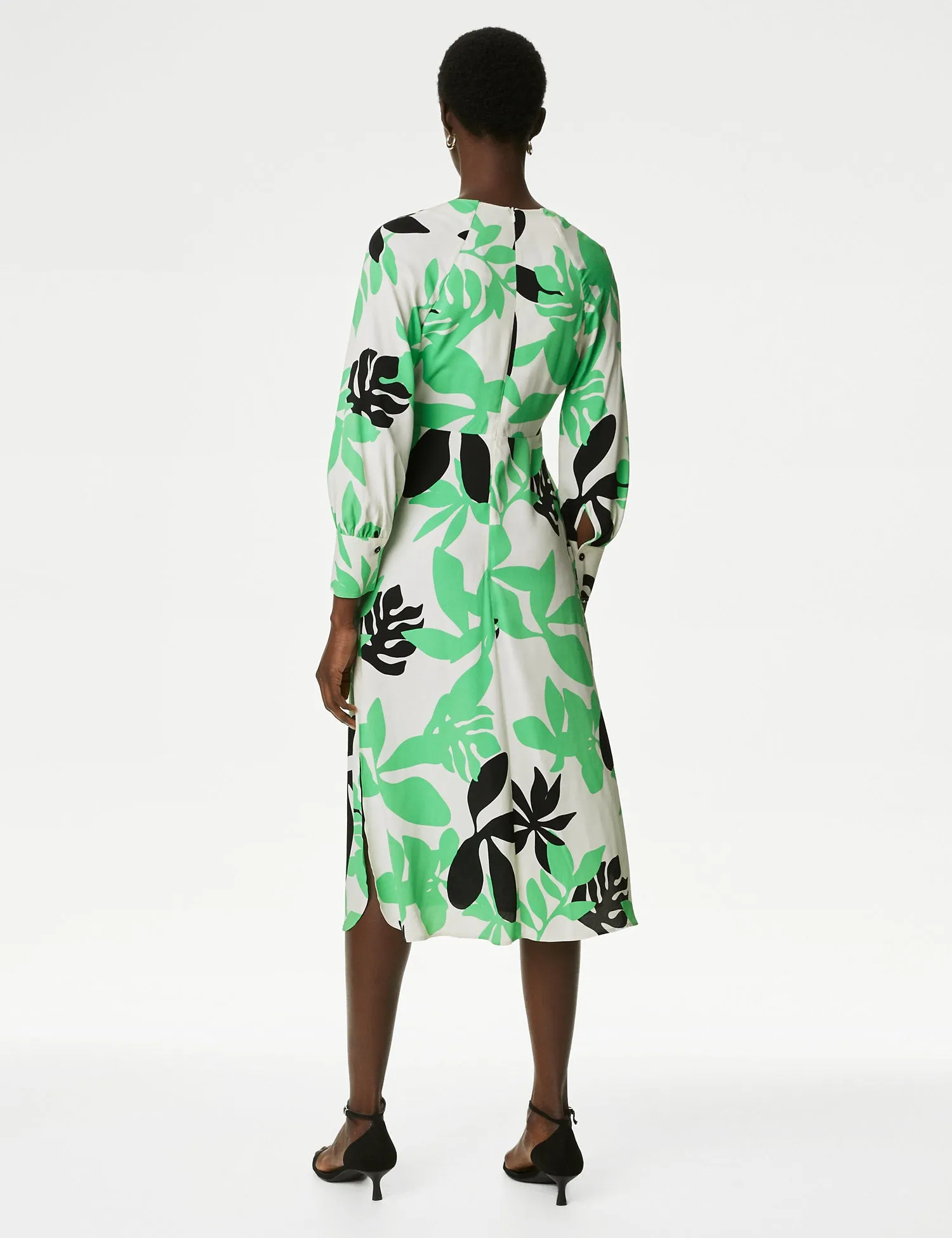 Leaf Print V-Neck Midaxi Smock Dress
