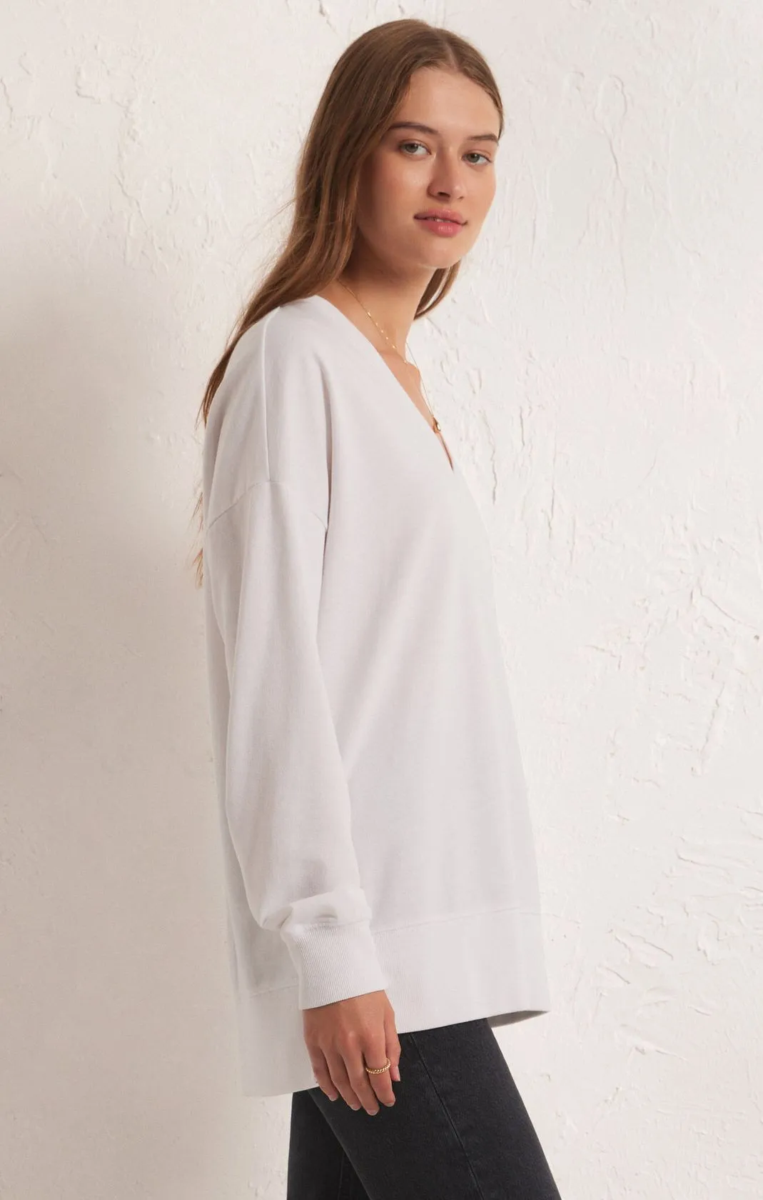 V-Neck Weekender, White